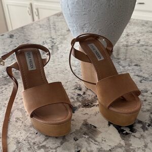 Steve Madden Brown Leather Wedges size 6